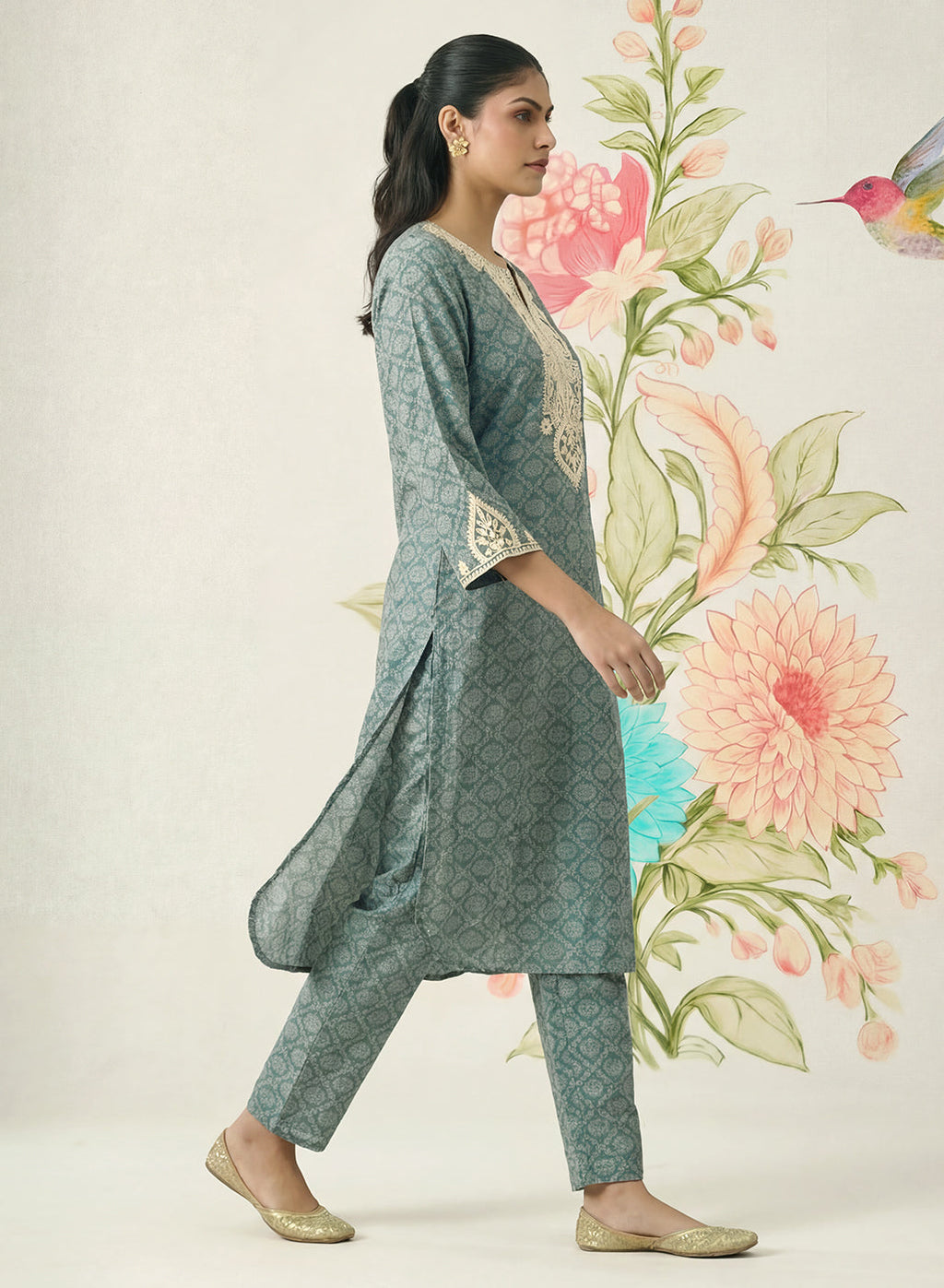 Pihu Blue Cotton Blend Printed Kurta set