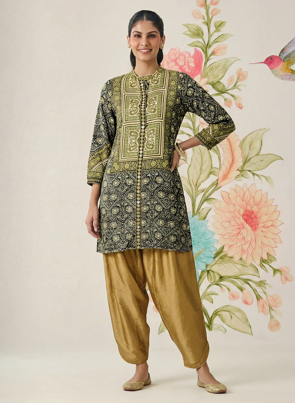 Yusra Navy Printed Shantoon Kurta