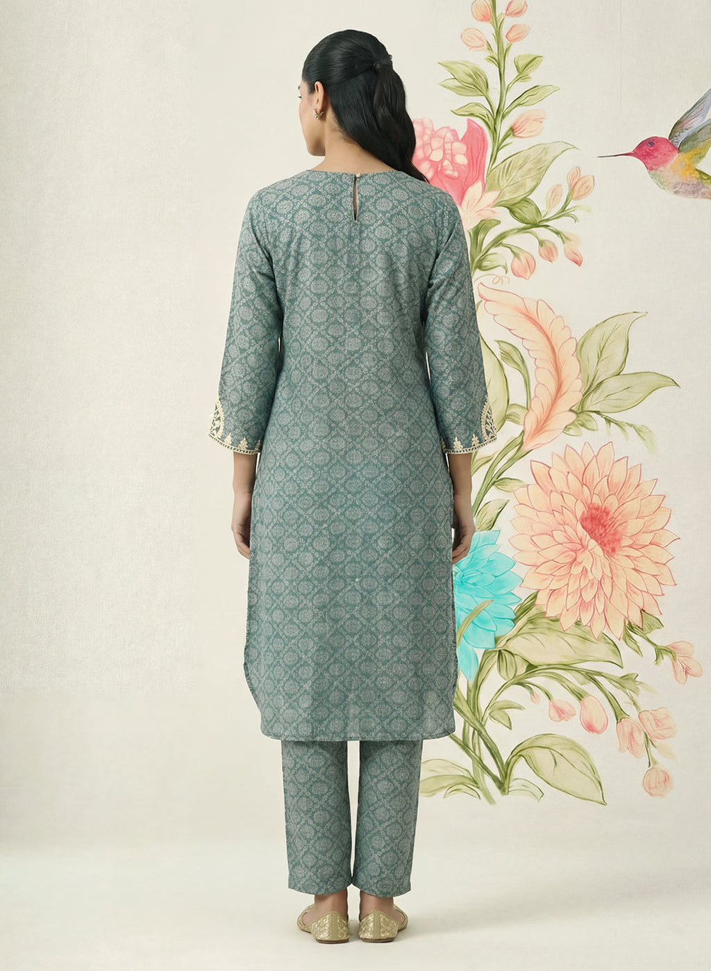 Pihu Blue Cotton Blend Printed Kurta set