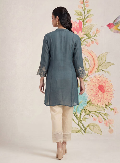 Akshi Teal Embroidered A-line Linen-blend Tunic
