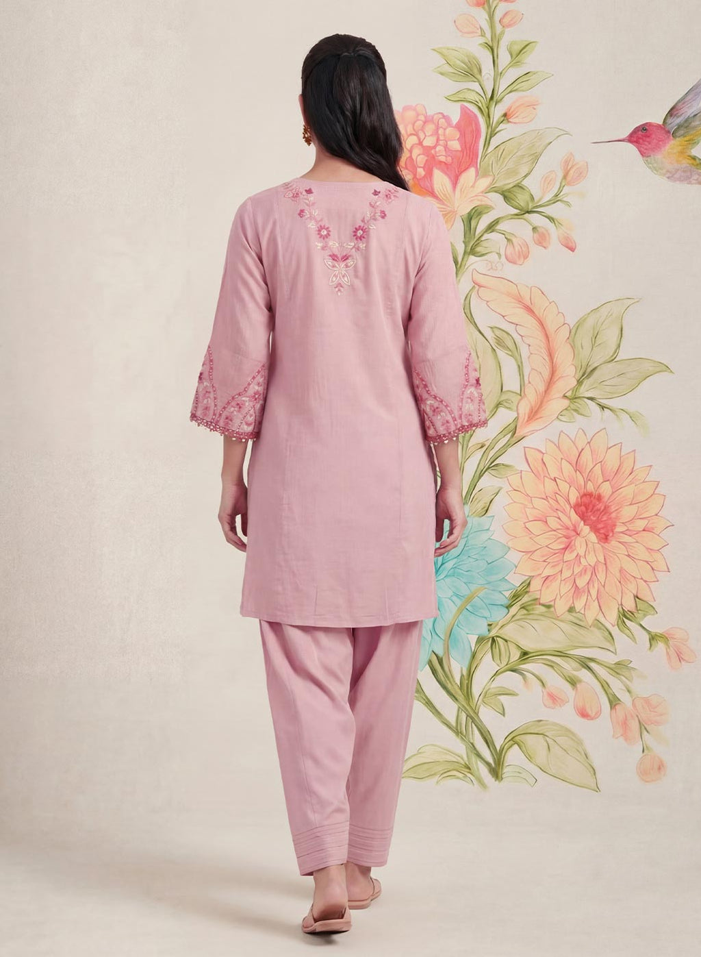 Amoli Light Pink Embroidered Kurta Set