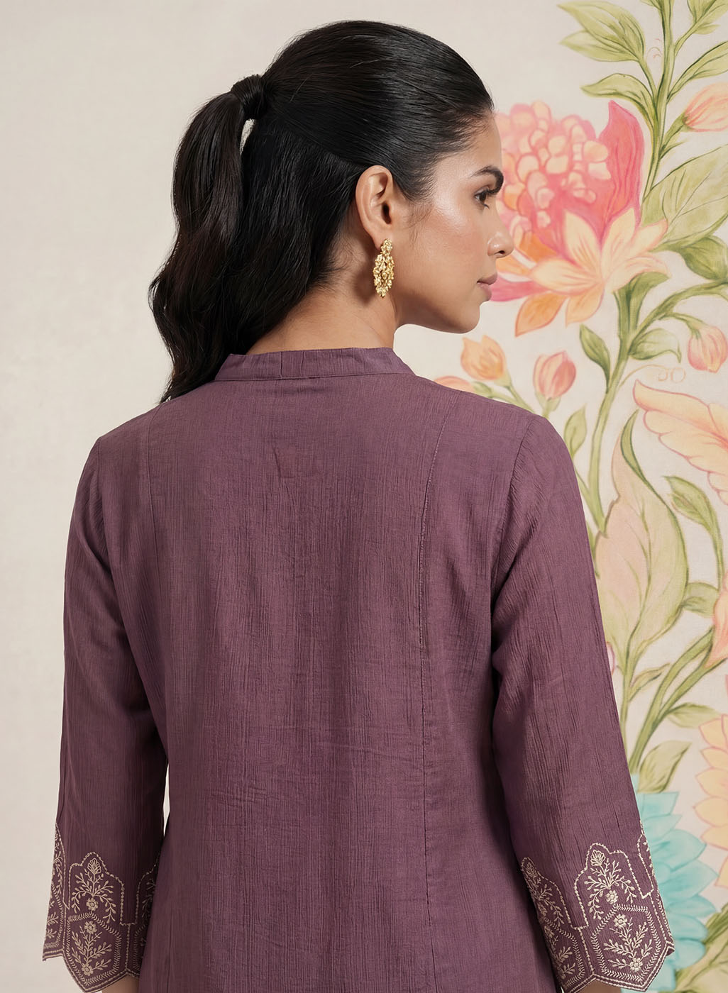 Akshi Purple Embroidered A-line Linen-blend Tunic