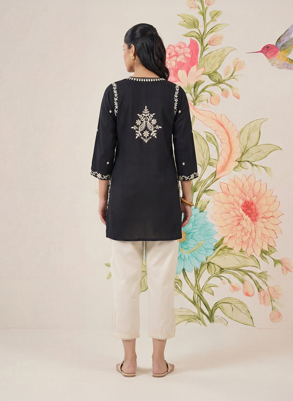 Afiya Black Cotton Blend Embroidered Kurti