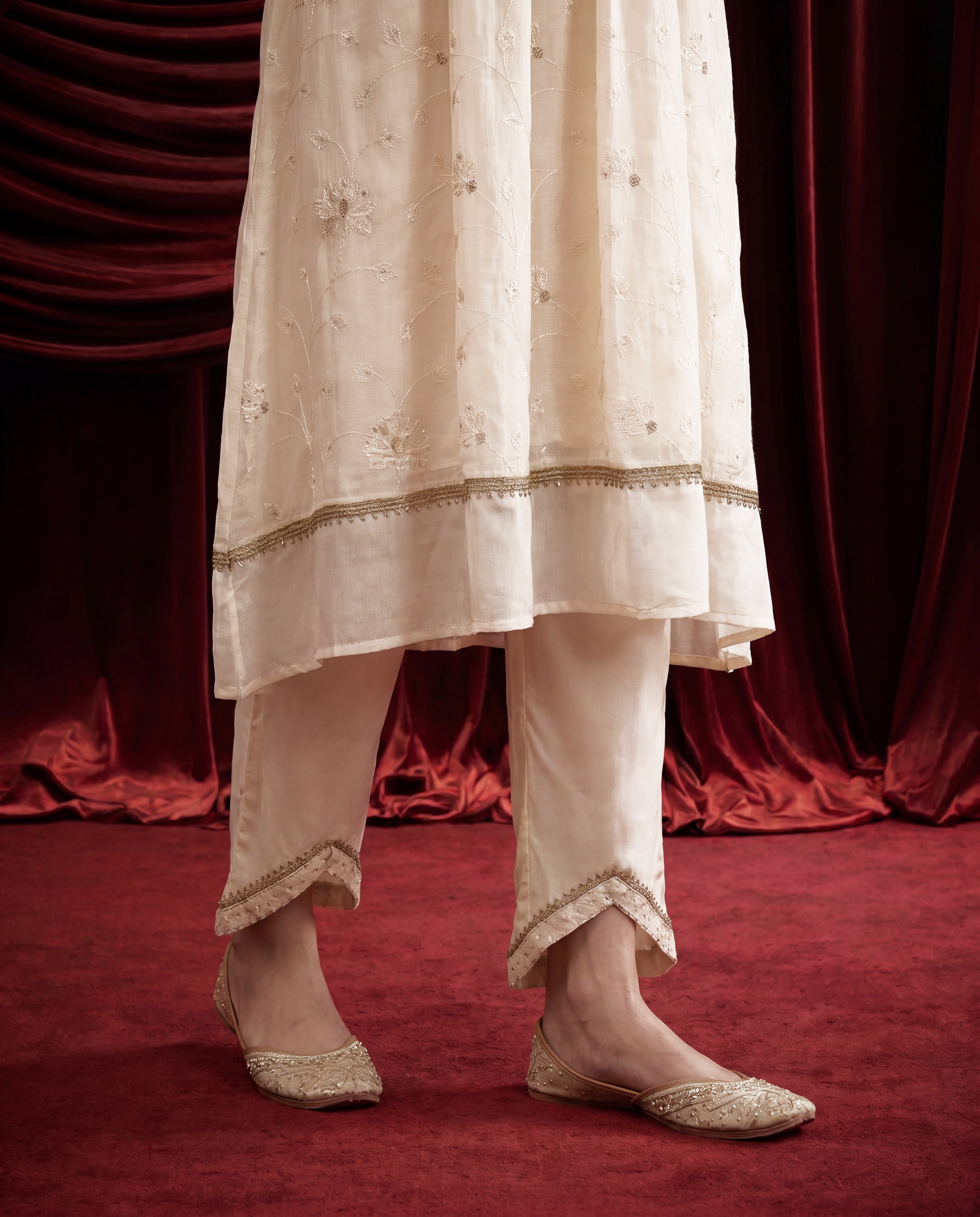 Ivory Embroidered Chanderi Suit Set