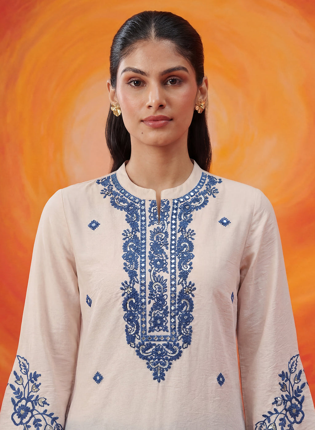 Surma Ivory Embroidered Straight Kurta