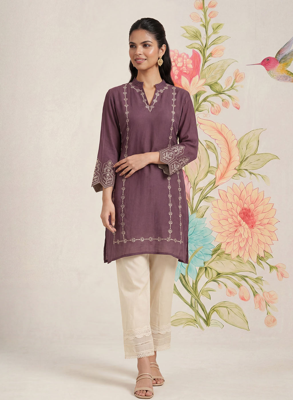 Akshi Purple Embroidered A-line Linen-blend Tunic