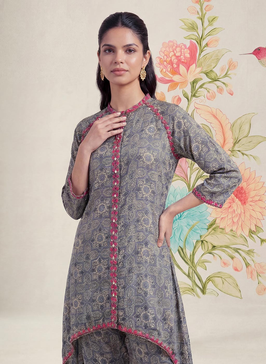 Nesoi Grey Printed Satin Co-ord Set