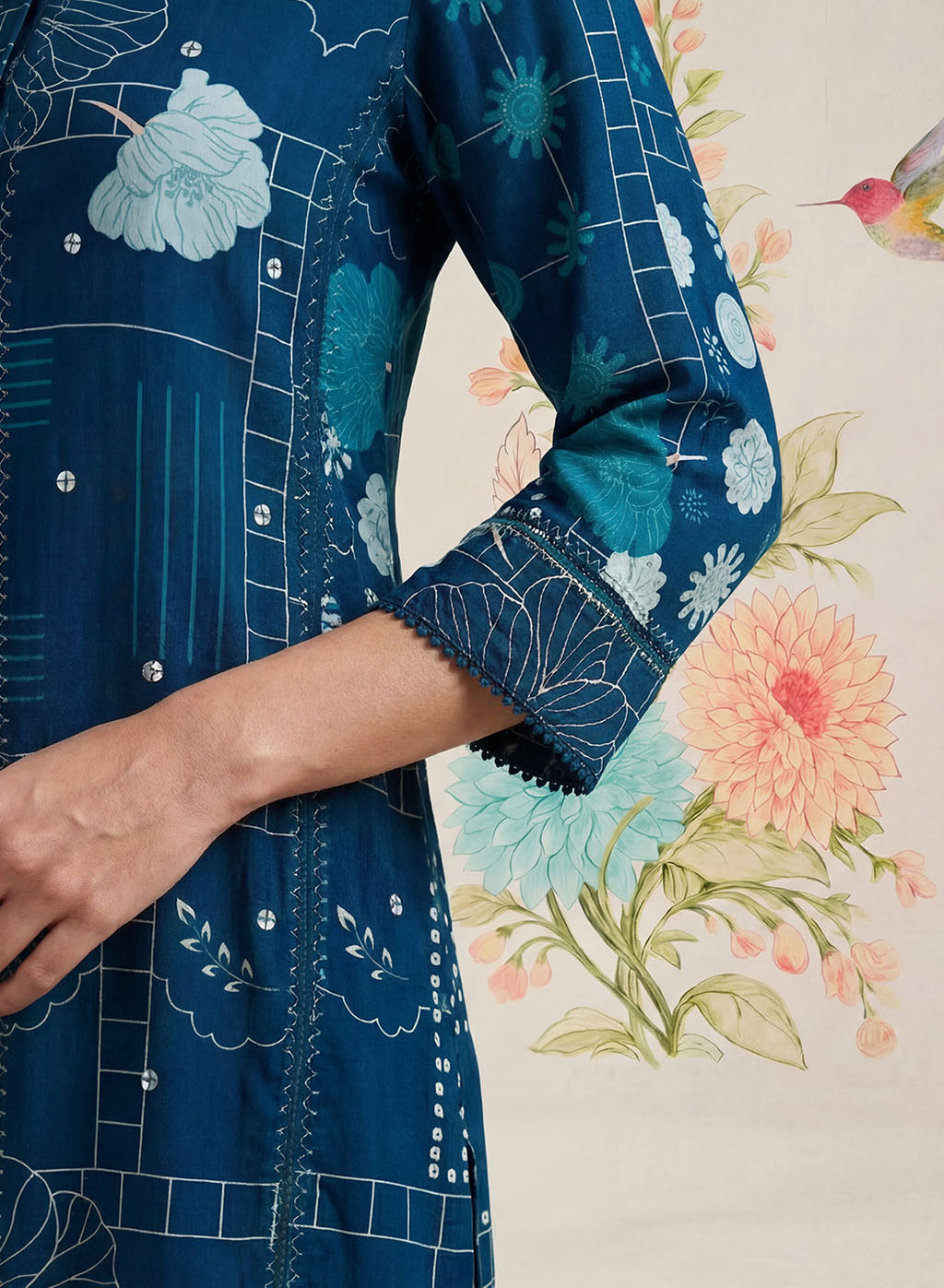 Bani Navy Printed Straight Kurti