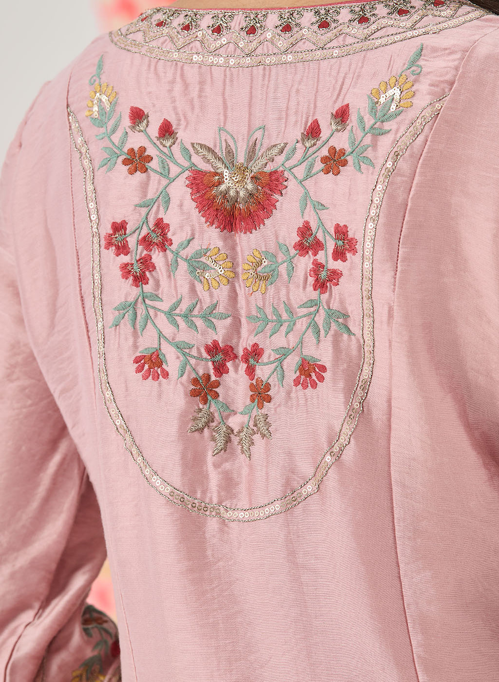 Vaara Nishat Pink Embroidered Suit Set with Dupatta