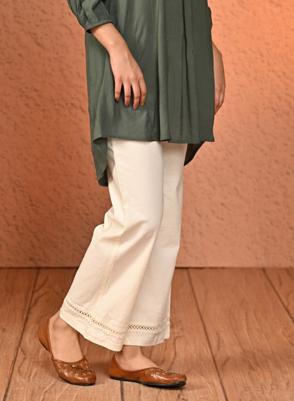 Haya Salmon White Cotton Linen Classic Fit Pants for Women