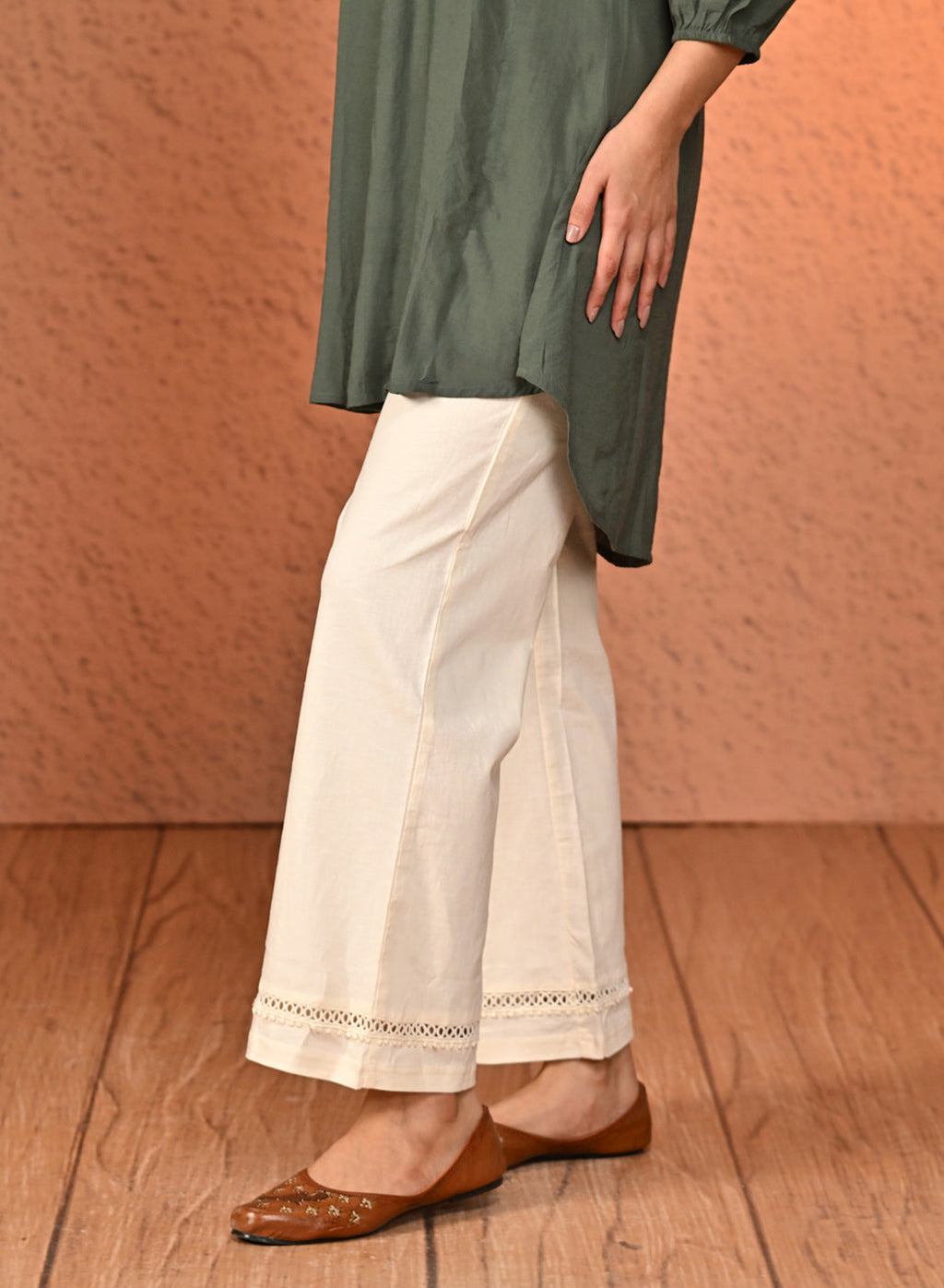 Haya Salmon White Cotton Linen Classic Fit Pants for Women