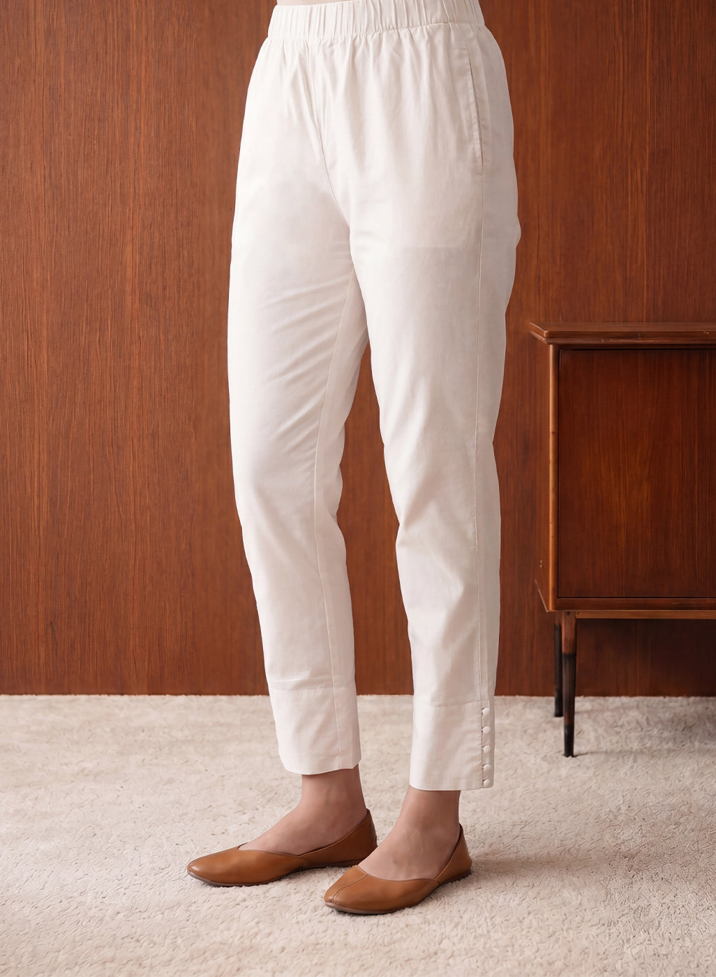 White Lycra Full Length Tapered Fit Pant
