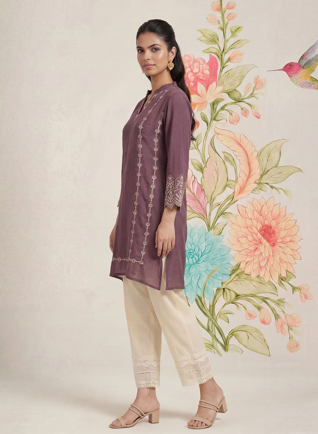 Akshi Purple Embroidered A-line Linen-blend Tunic