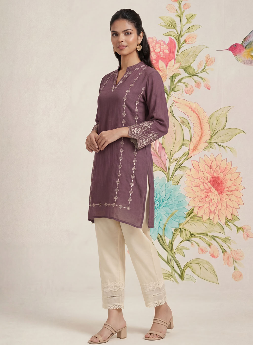 Akshi Purple Embroidered A-line Linen-blend Tunic