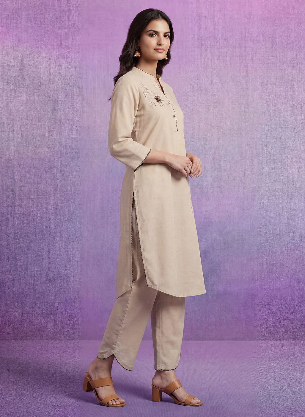 Ivory Applique-work Kurta Set