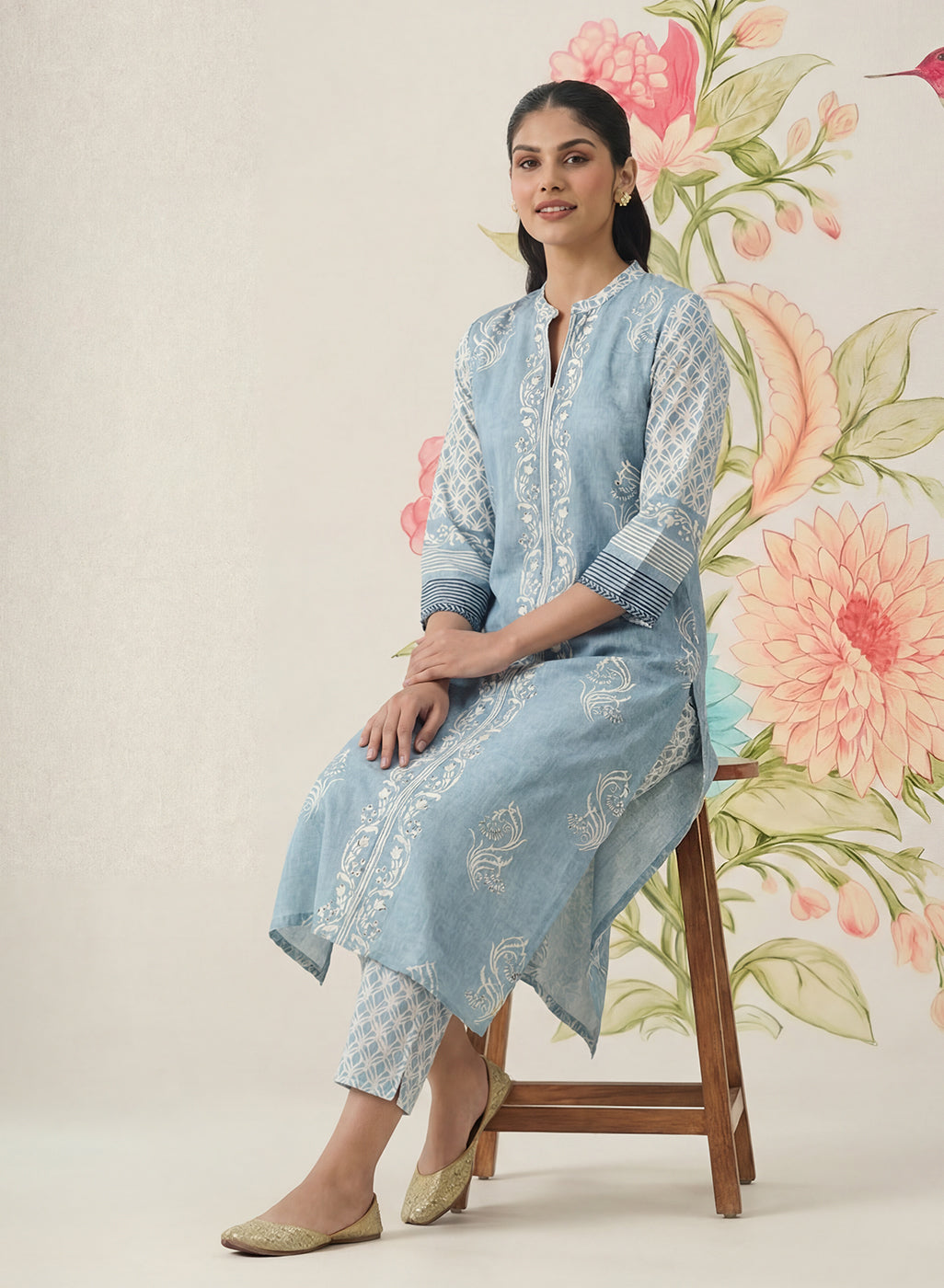 Arpora Spa Printed Linen Straight Kurta