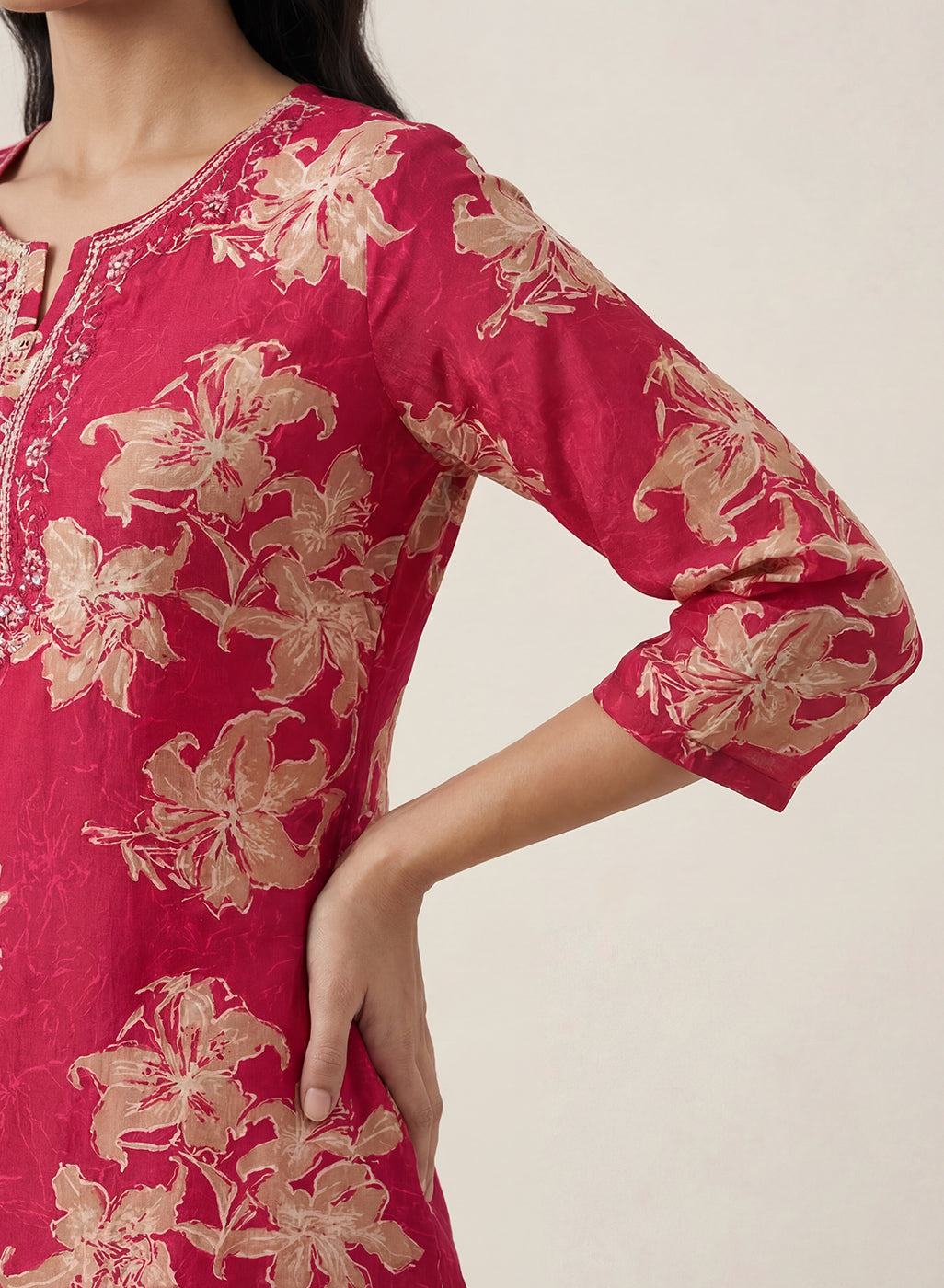Aboli Red Floral Printed Straight Kurti