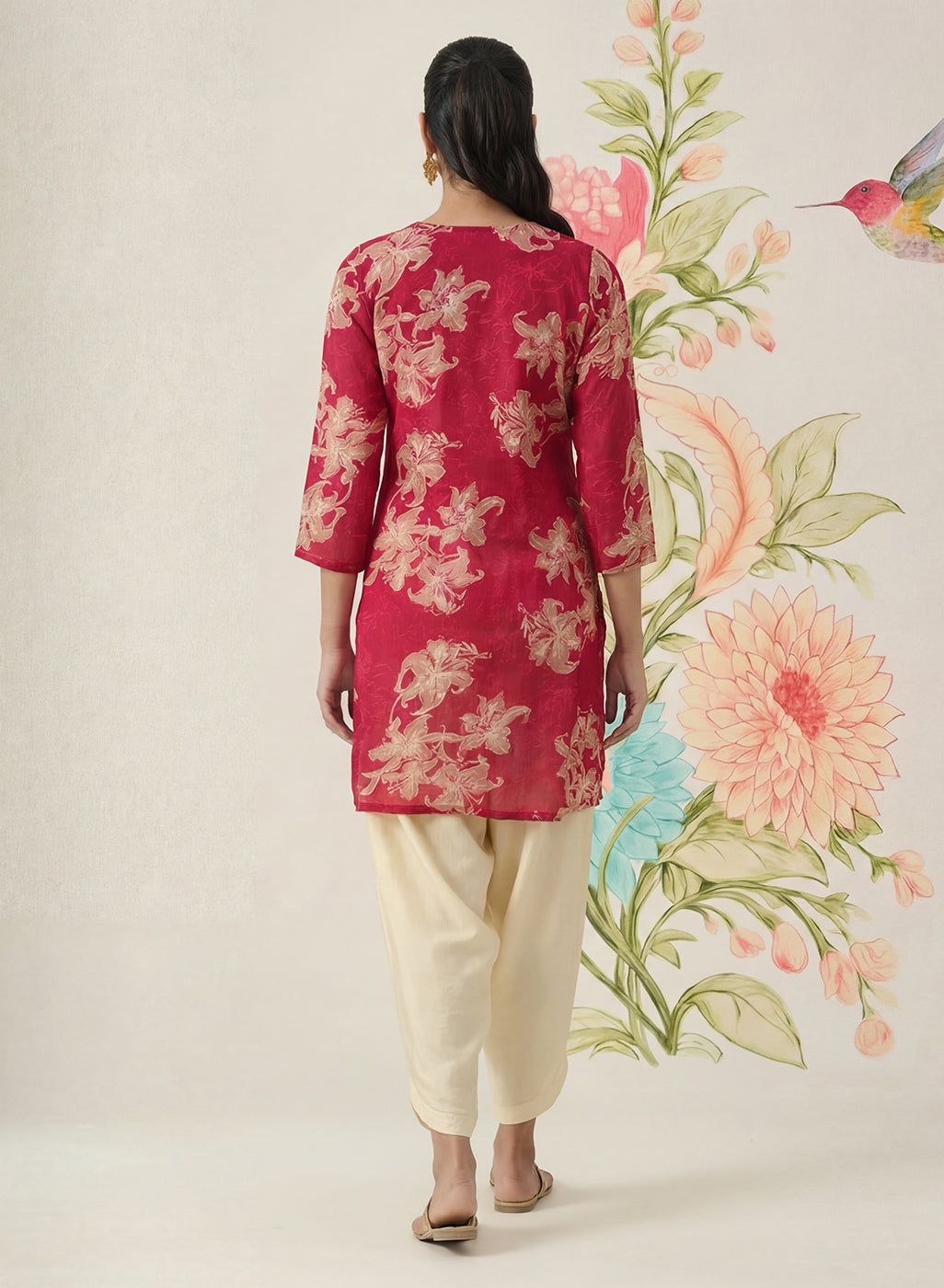 Aboli Red Floral Printed Straight Kurti