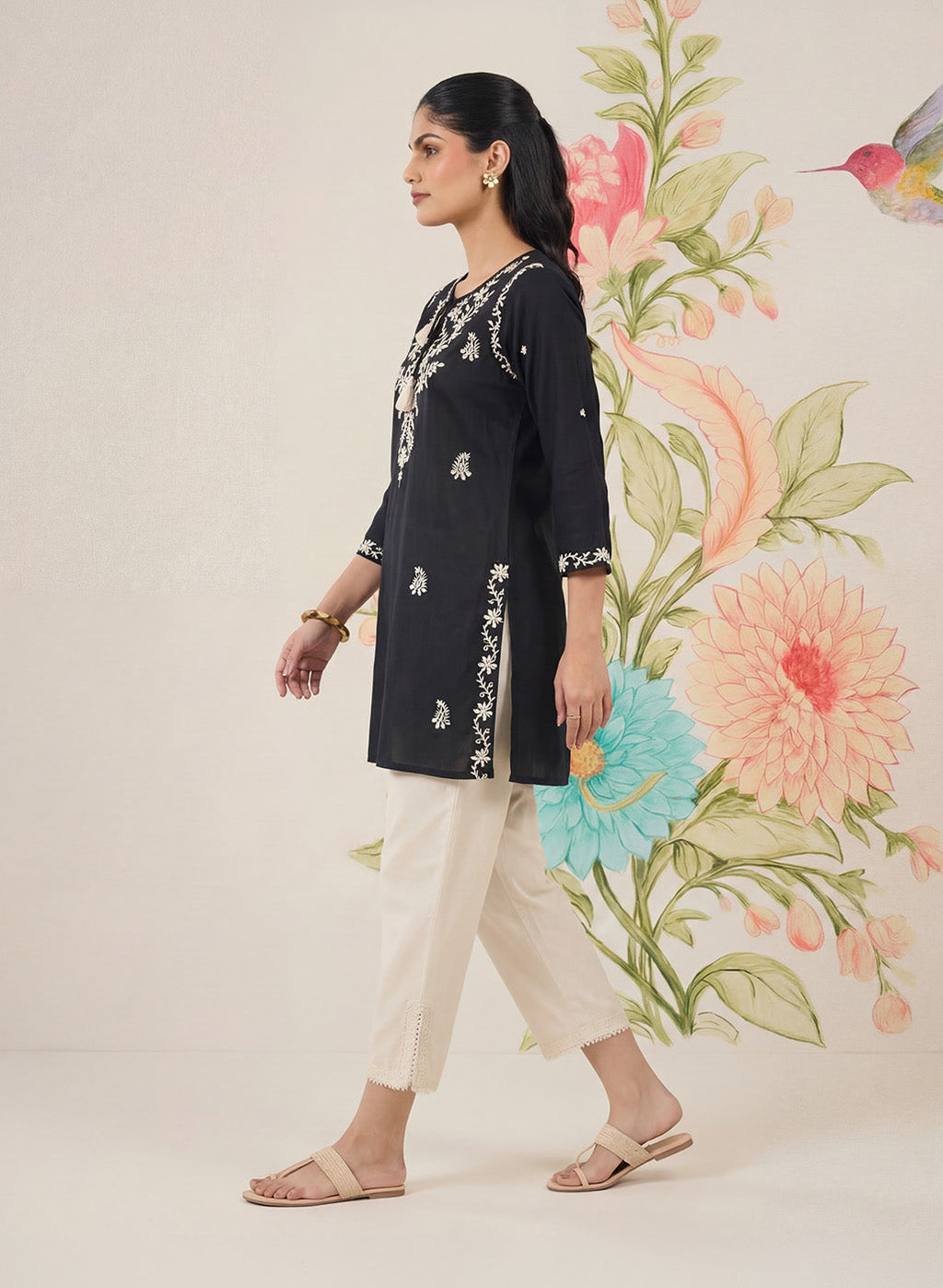 Afiya Black Cotton Blend Embroidered Kurti