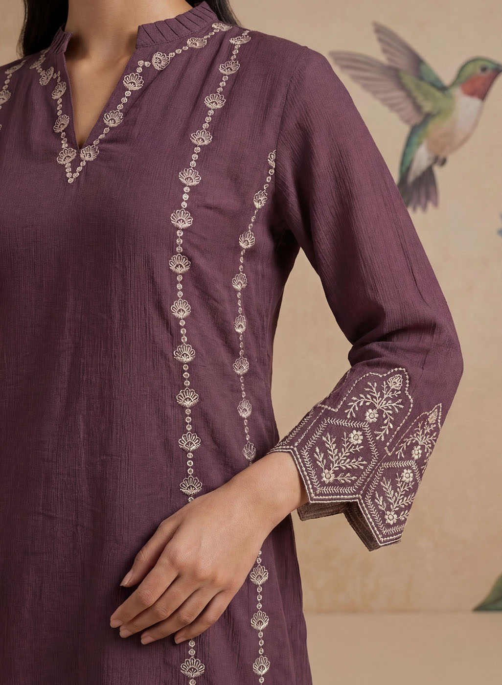 Akshi Purple Embroidered A-line Linen-blend Tunic