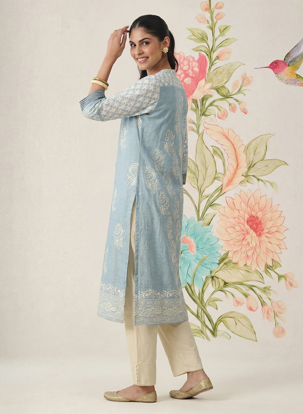 Arpora Spa Printed Linen Straight Kurta