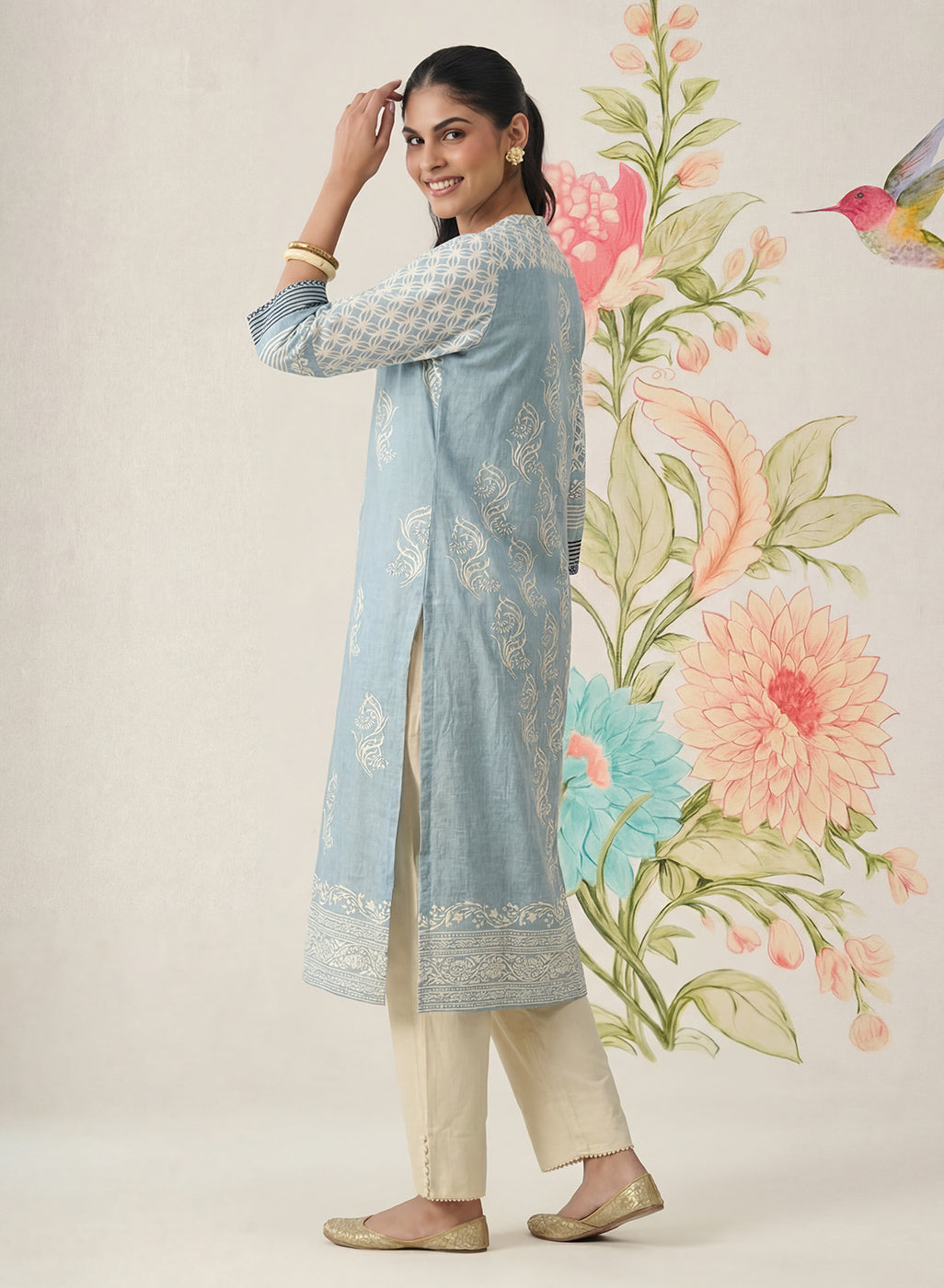 Arpora Spa Printed Linen Straight Kurta